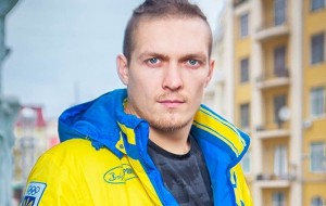 Усик вошел в десятку лучших боксеров мира