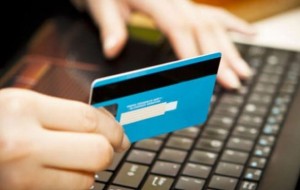 Стоит ли брать кредиты онлайн на карту без отказа?